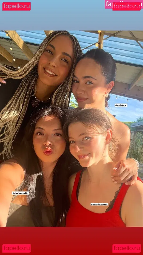 Thomasin Mckenzie Onlyfans Photo Gallery 