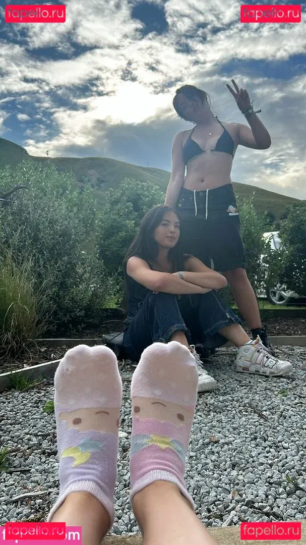 Thomasin Mckenzie Onlyfans Photo Gallery 