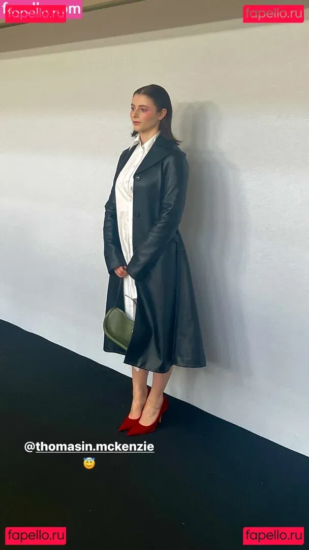 Thomasin Mckenzie Onlyfans Photo Gallery 