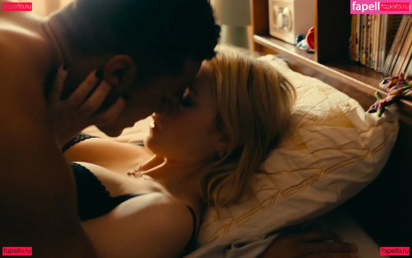 Thomasin Mckenzie Onlyfans Photo Gallery 