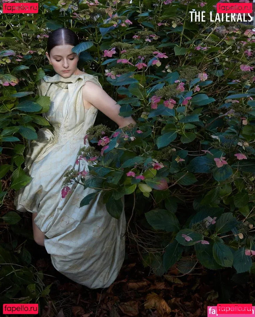 Thomasin Mckenzie Onlyfans Photo Gallery 