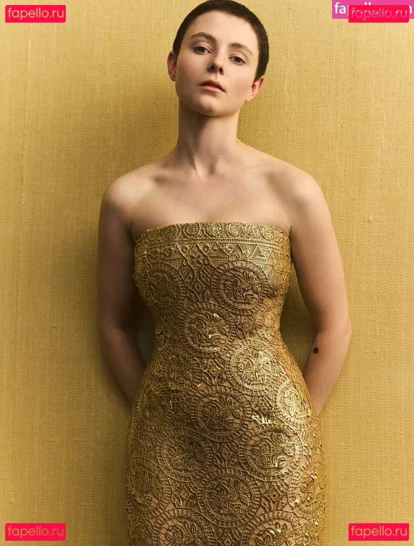 Thomasin Mckenzie Onlyfans Photo Gallery 