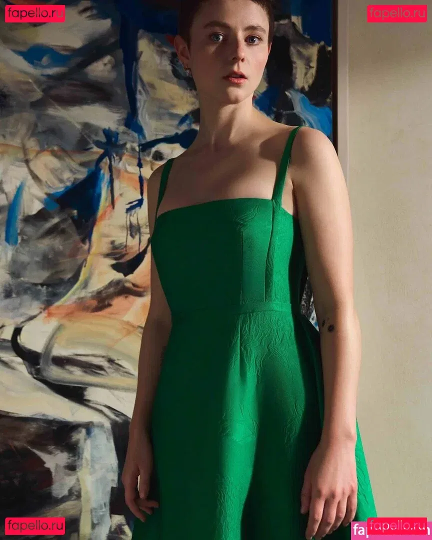 Thomasin Mckenzie Onlyfans Photo Gallery 