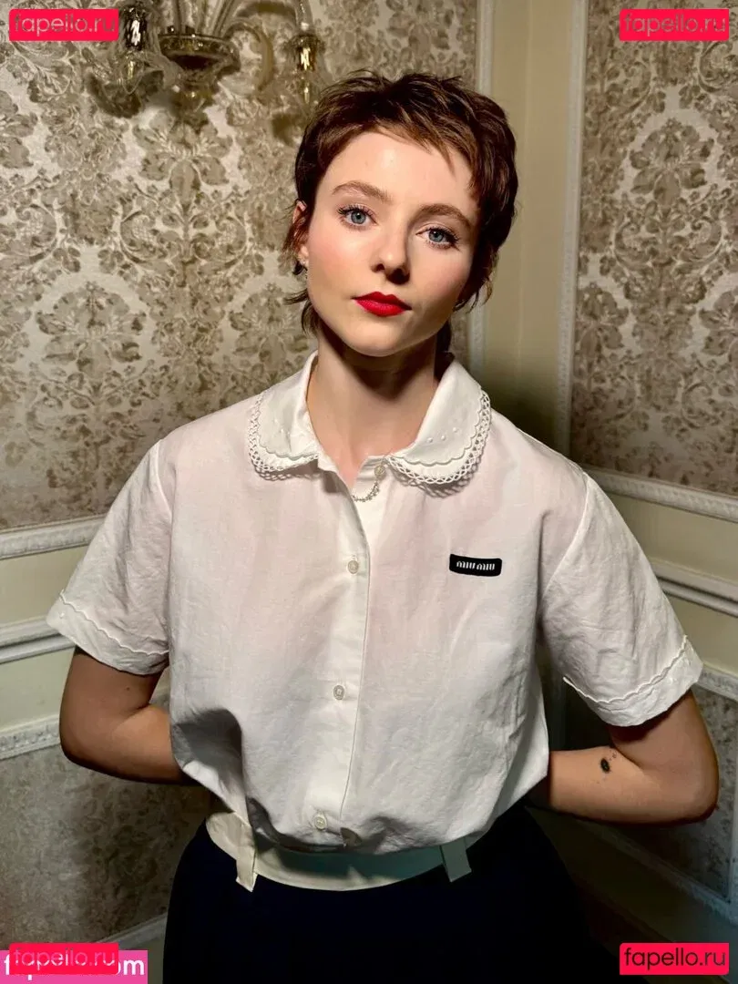 Thomasin Mckenzie Onlyfans Photo Gallery 