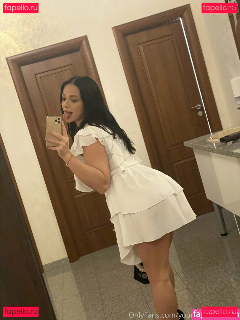 yourgoddess4ever Onlyfans Photo Gallery 