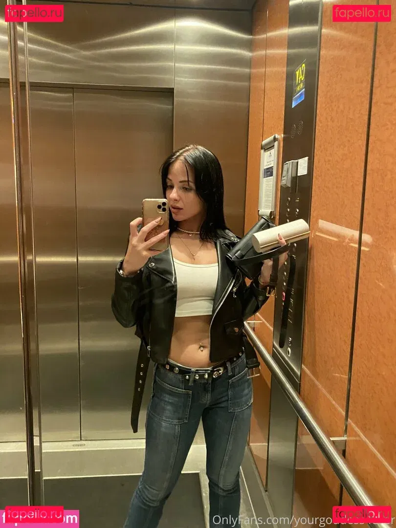 yourgoddess4ever Onlyfans Photo Gallery 