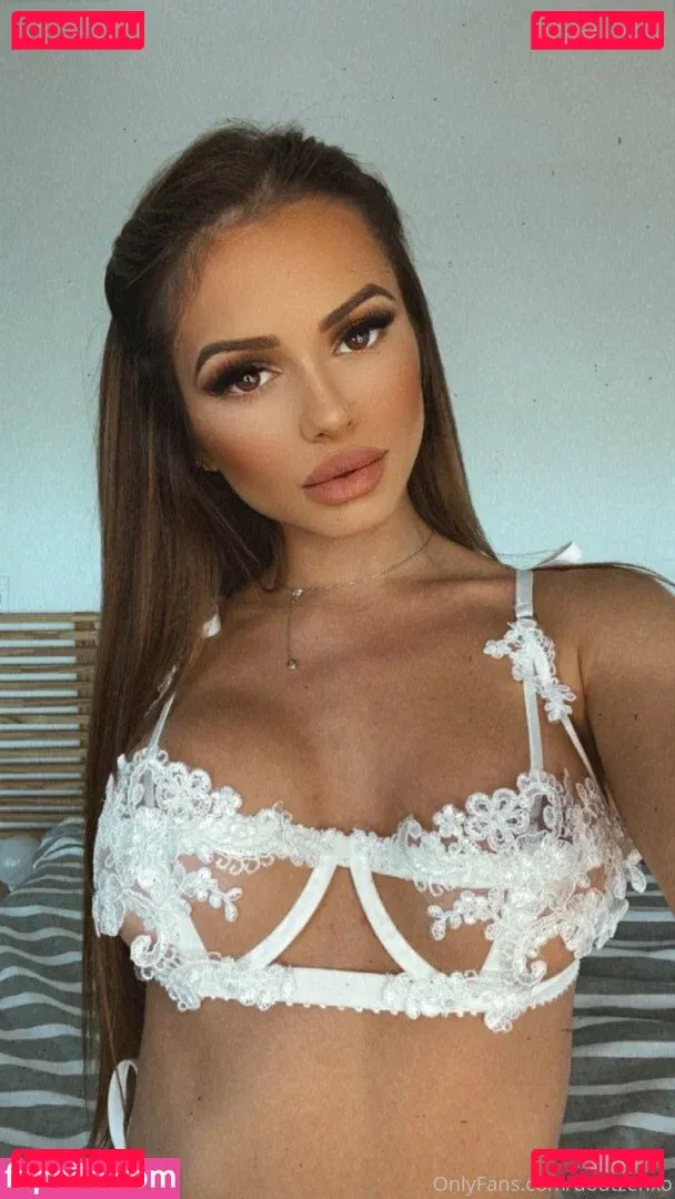 Doutzen Onlyfans Photo Gallery 