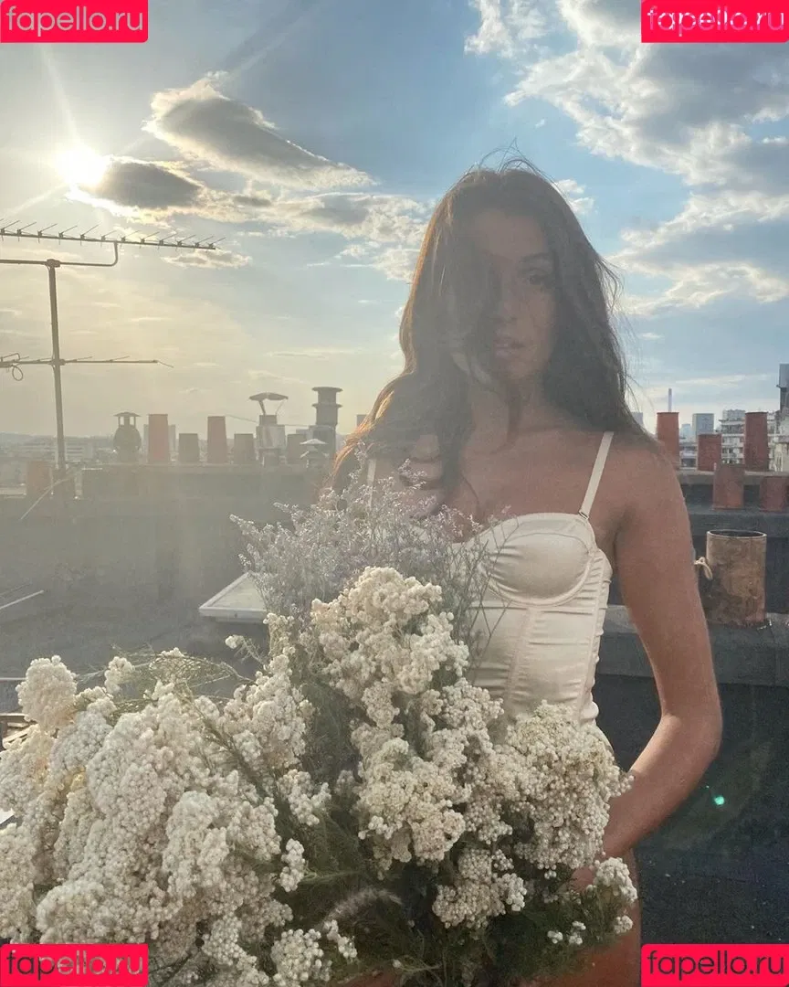 Alice Llenas Onlyfans Photo Gallery 