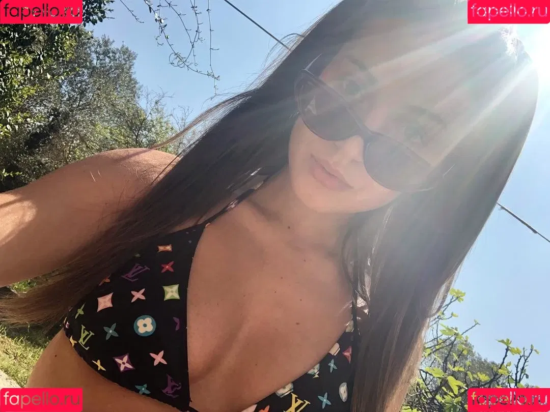 Alice Llenas Onlyfans Photo Gallery 