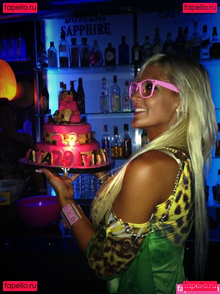 Gatina22 Onlyfans Photo Gallery 