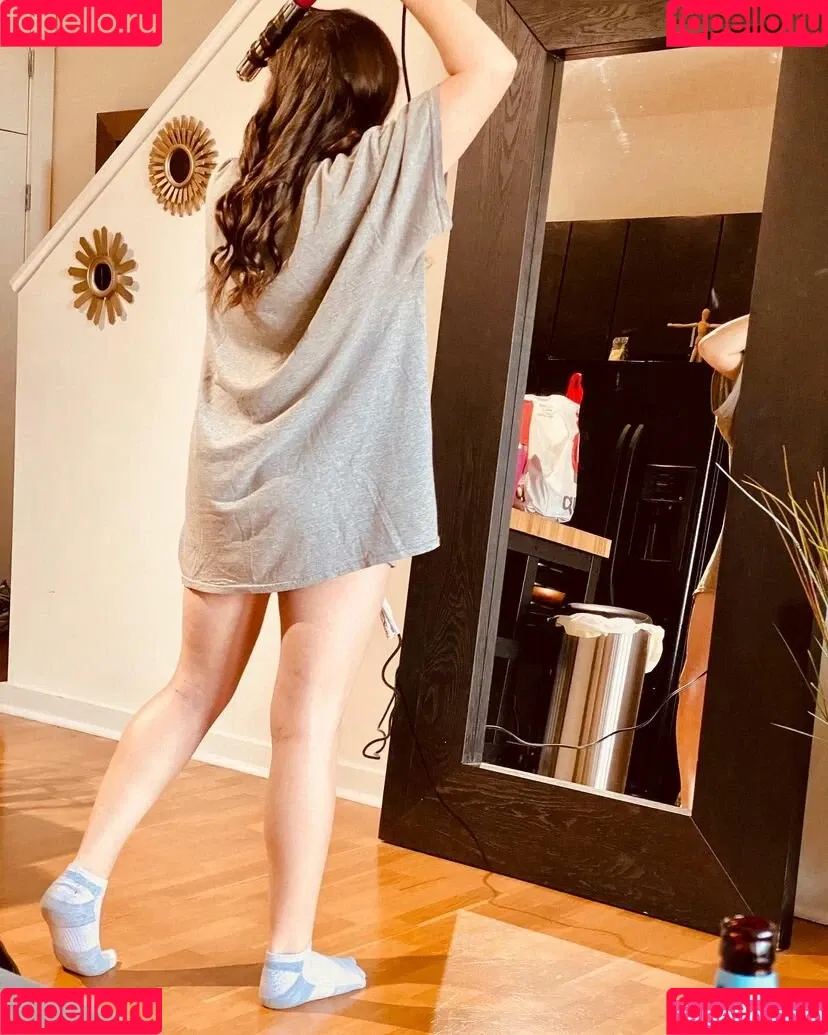 NipplyNurse Onlyfans Photo Gallery 