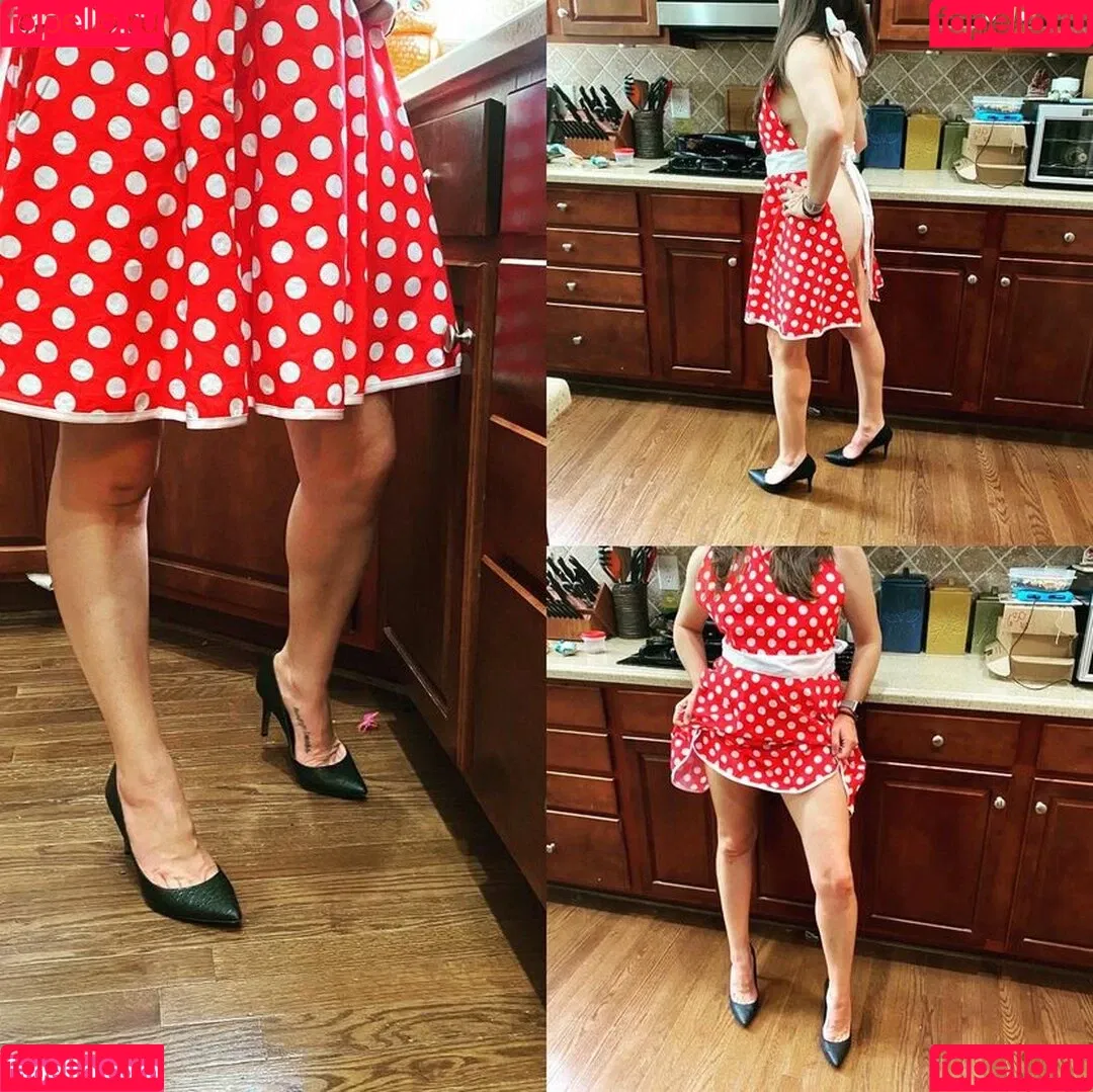 NipplyNurse Onlyfans Photo Gallery 
