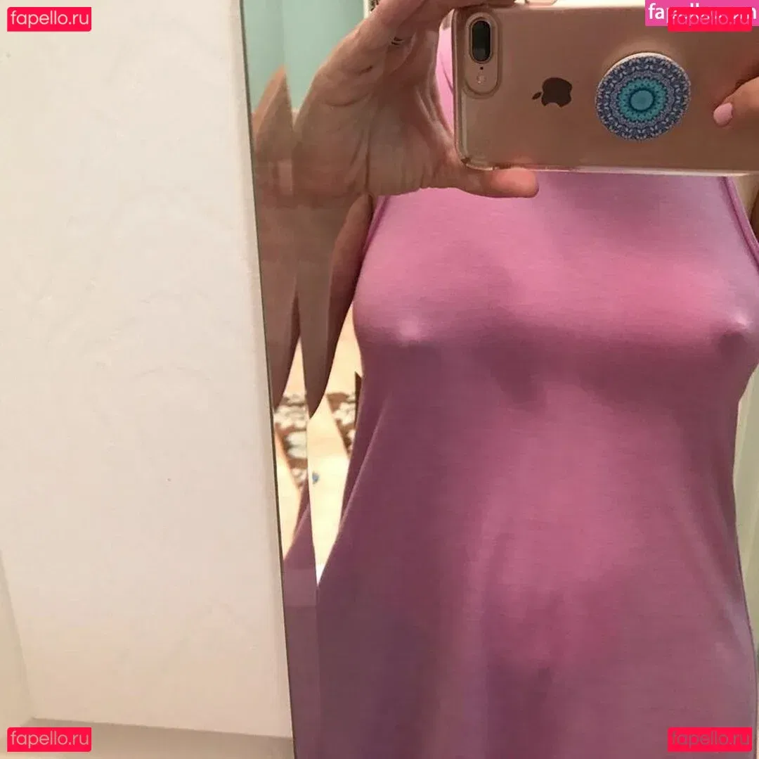 NipplyNurse Onlyfans Photo Gallery 