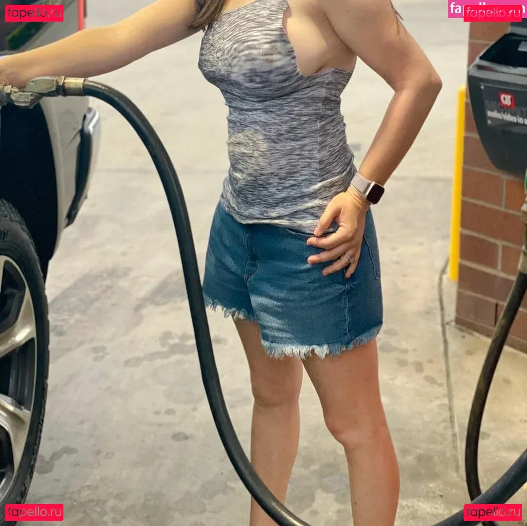 NipplyNurse Onlyfans Photo Gallery 