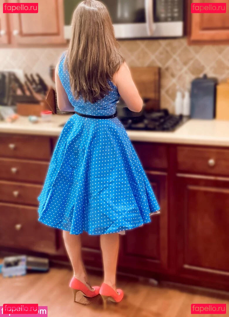 NipplyNurse Onlyfans Photo Gallery 