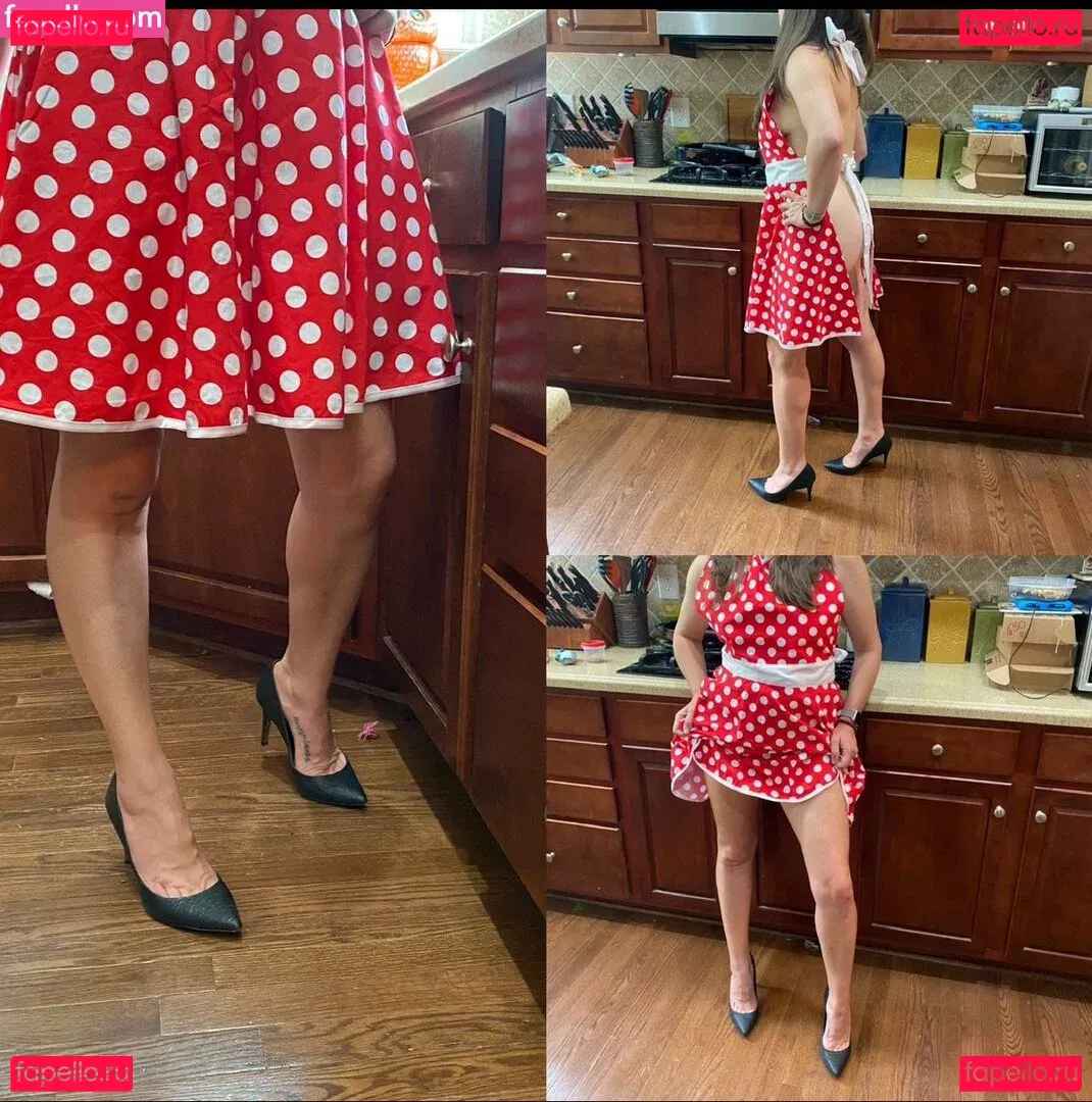 NipplyNurse Onlyfans Photo Gallery 