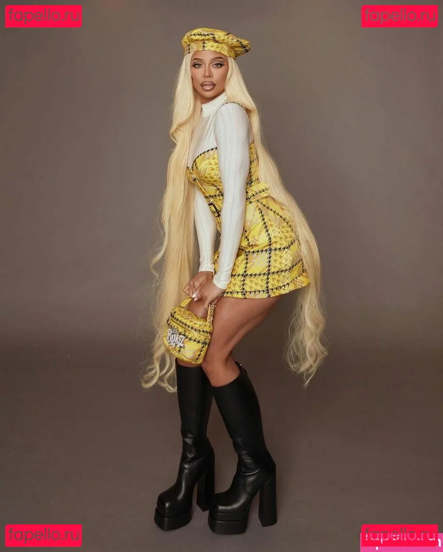 Khloe Kardashian Onlyfans Photo Gallery 