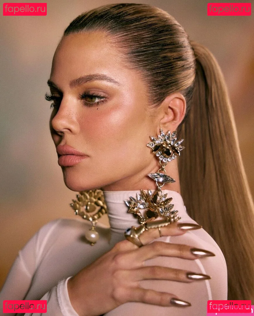 Khloe Kardashian Onlyfans Photo Gallery 