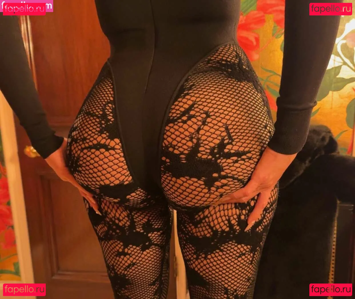 Khloe Kardashian Onlyfans Photo Gallery 