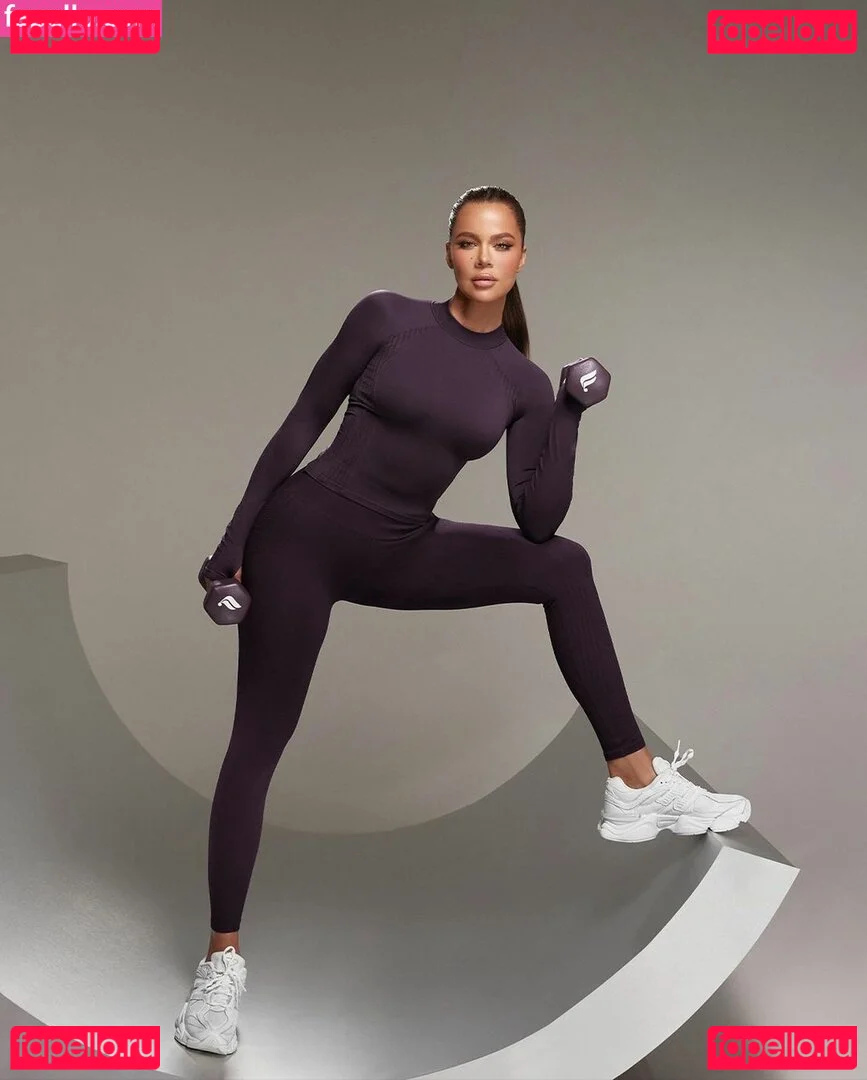 Khloe Kardashian Onlyfans Photo Gallery 