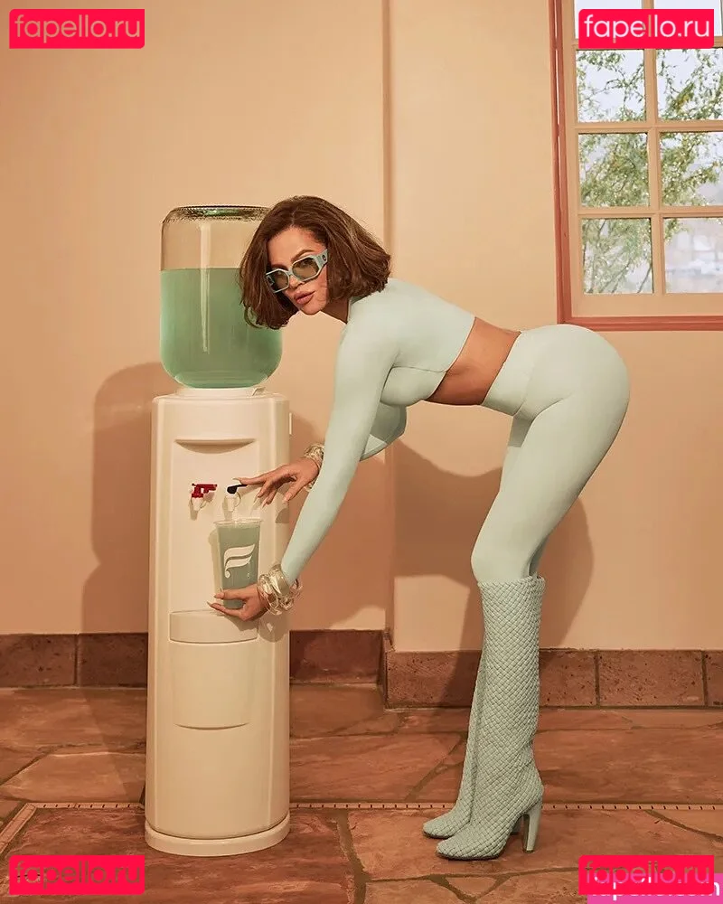 Khloe Kardashian Onlyfans Photo Gallery 