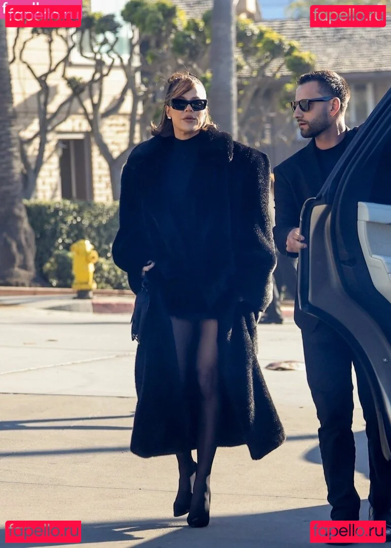 Khloe Kardashian Onlyfans Photo Gallery 