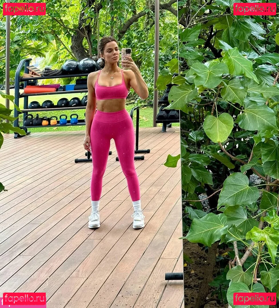 Khloe Kardashian Onlyfans Photo Gallery 