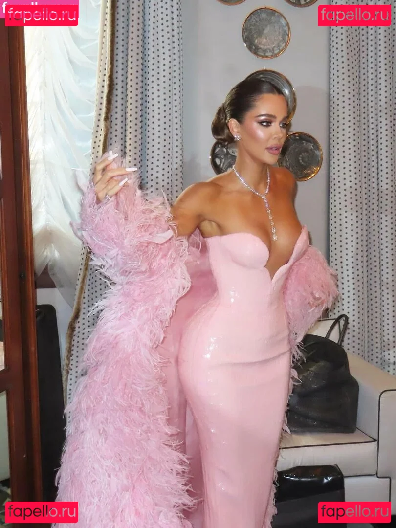 Khloe Kardashian Onlyfans Photo Gallery 