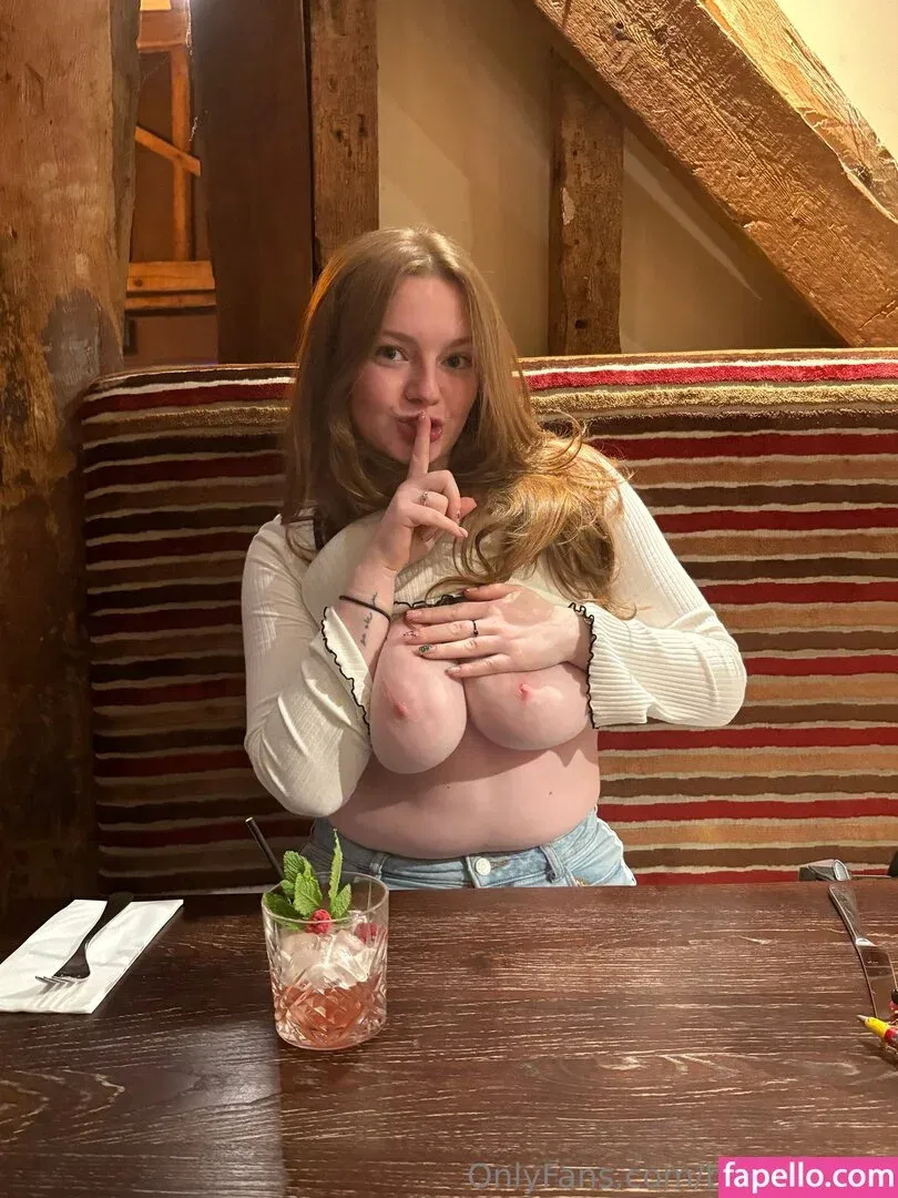 babylou17x Onlyfans Photo Gallery 