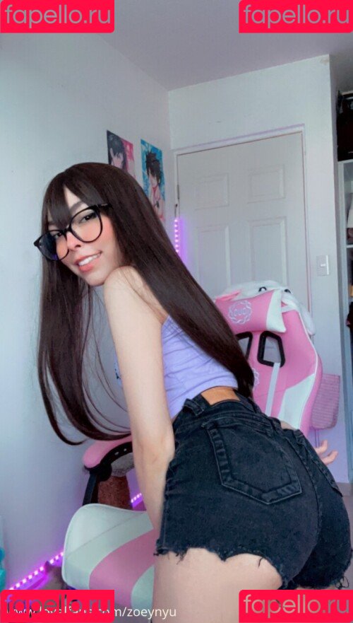 zoey_nyu Onlyfans Photo Gallery 