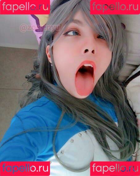 zoey_nyu Onlyfans Photo Gallery 