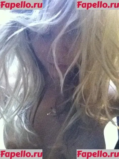 Kaley Cuoco Onlyfans Photo Gallery 
