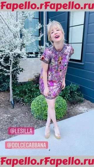 Kaley Cuoco Onlyfans Photo Gallery 
