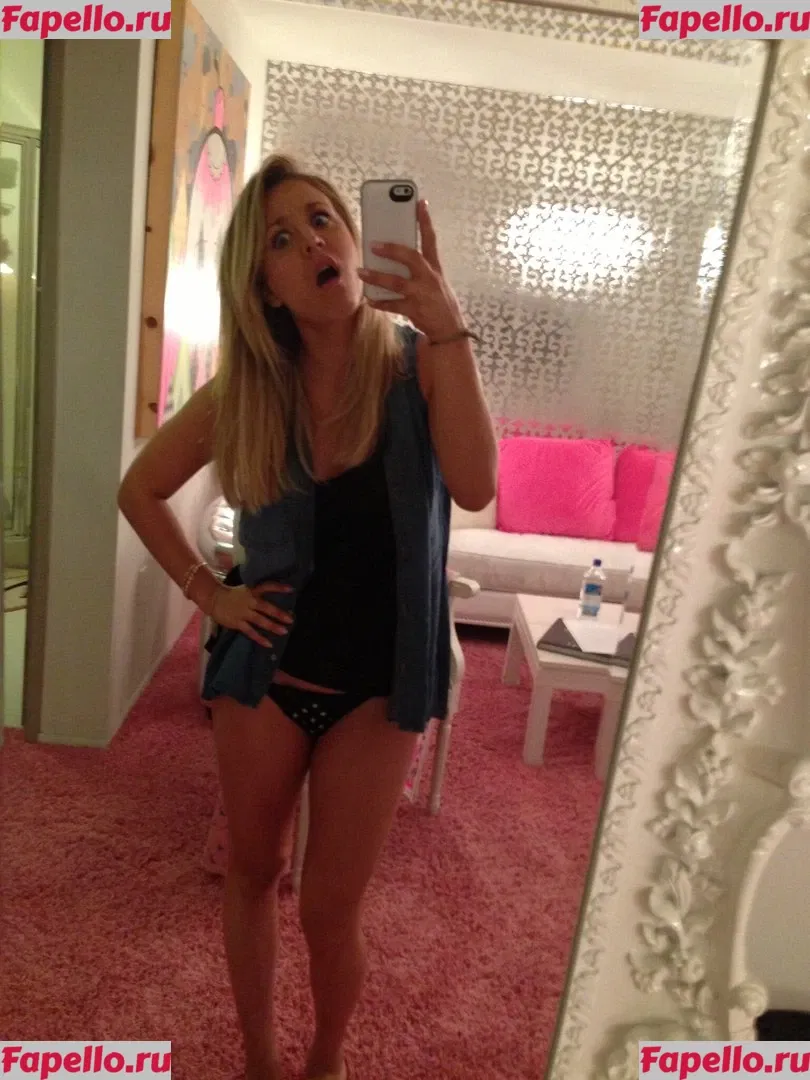 Kaley Cuoco Onlyfans Photo Gallery 