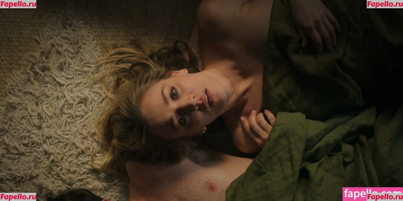 Kaley Cuoco Onlyfans Photo Gallery 