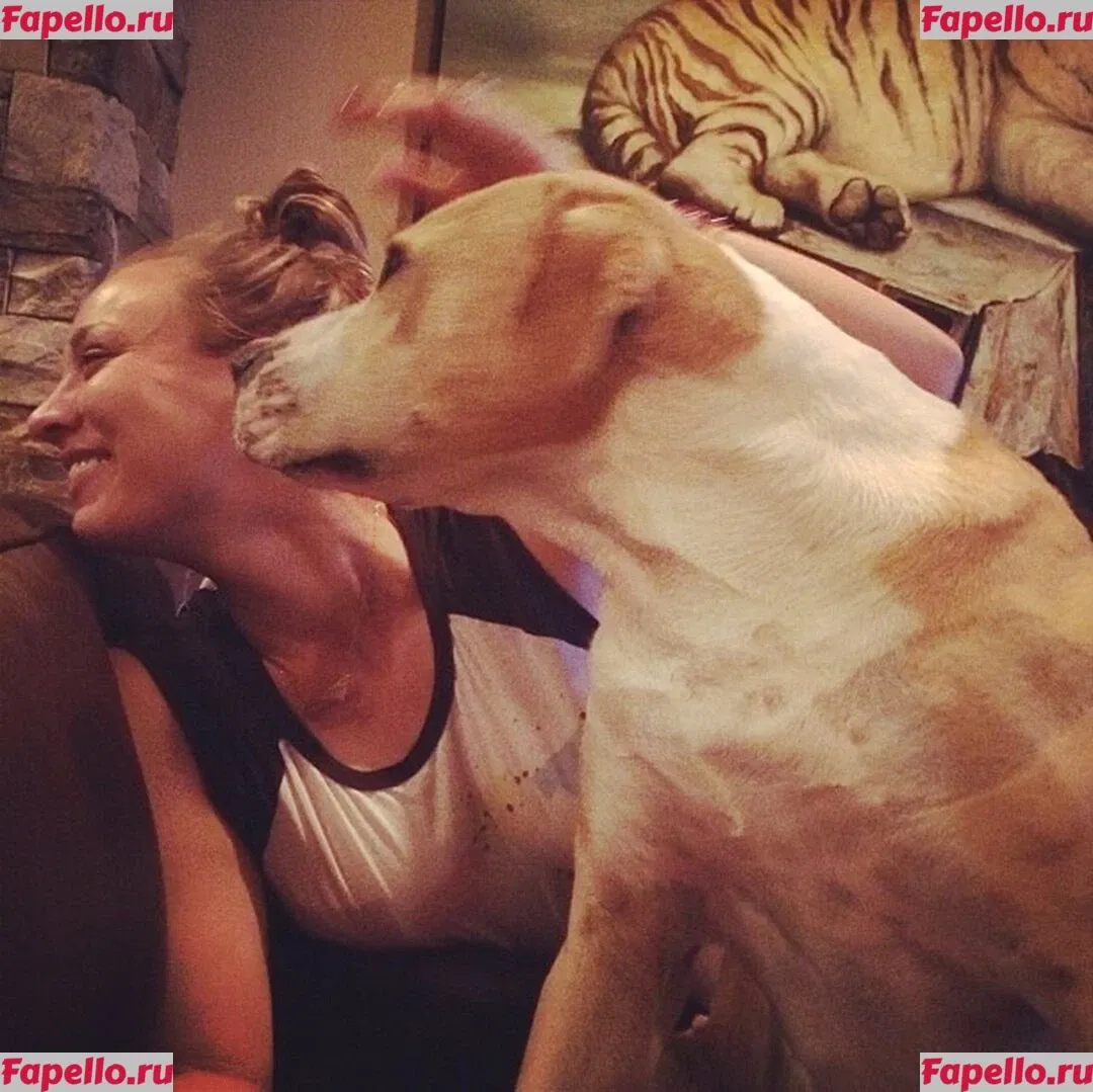 Kaley Cuoco Onlyfans Photo Gallery 