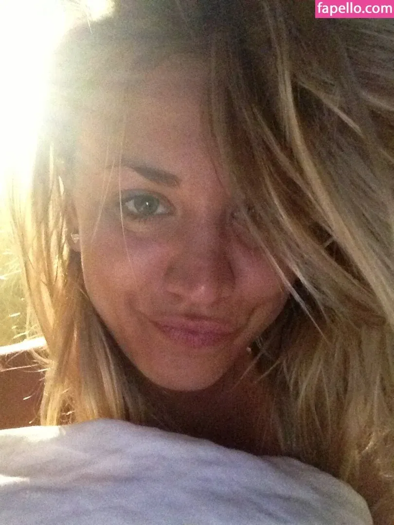 Kaley Cuoco Onlyfans Photo Gallery 