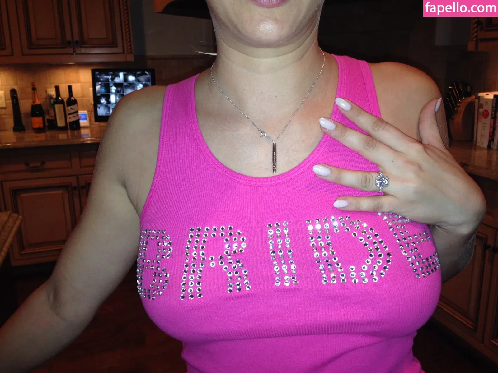 Kaley Cuoco Onlyfans Photo Gallery 