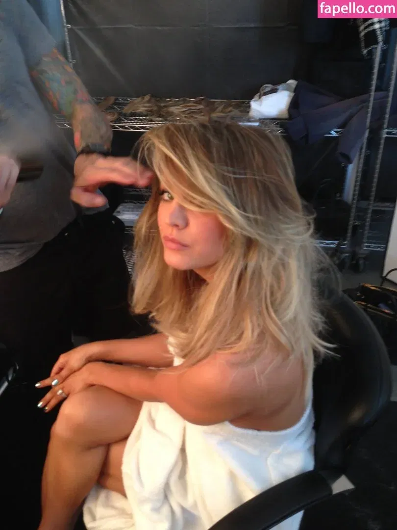 Kaley Cuoco Onlyfans Photo Gallery 