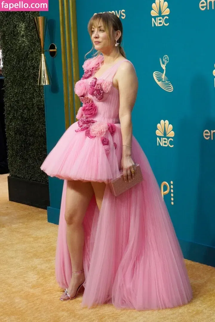 Kaley Cuoco Onlyfans Photo Gallery 