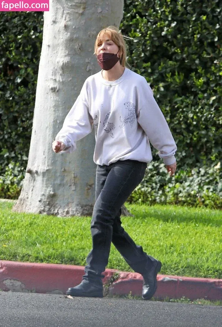 Kaley Cuoco Onlyfans Photo Gallery 