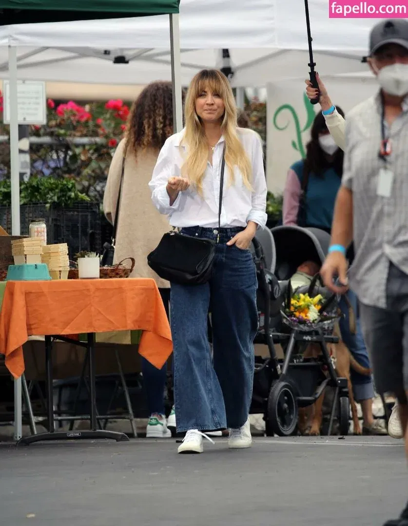 Kaley Cuoco Onlyfans Photo Gallery 