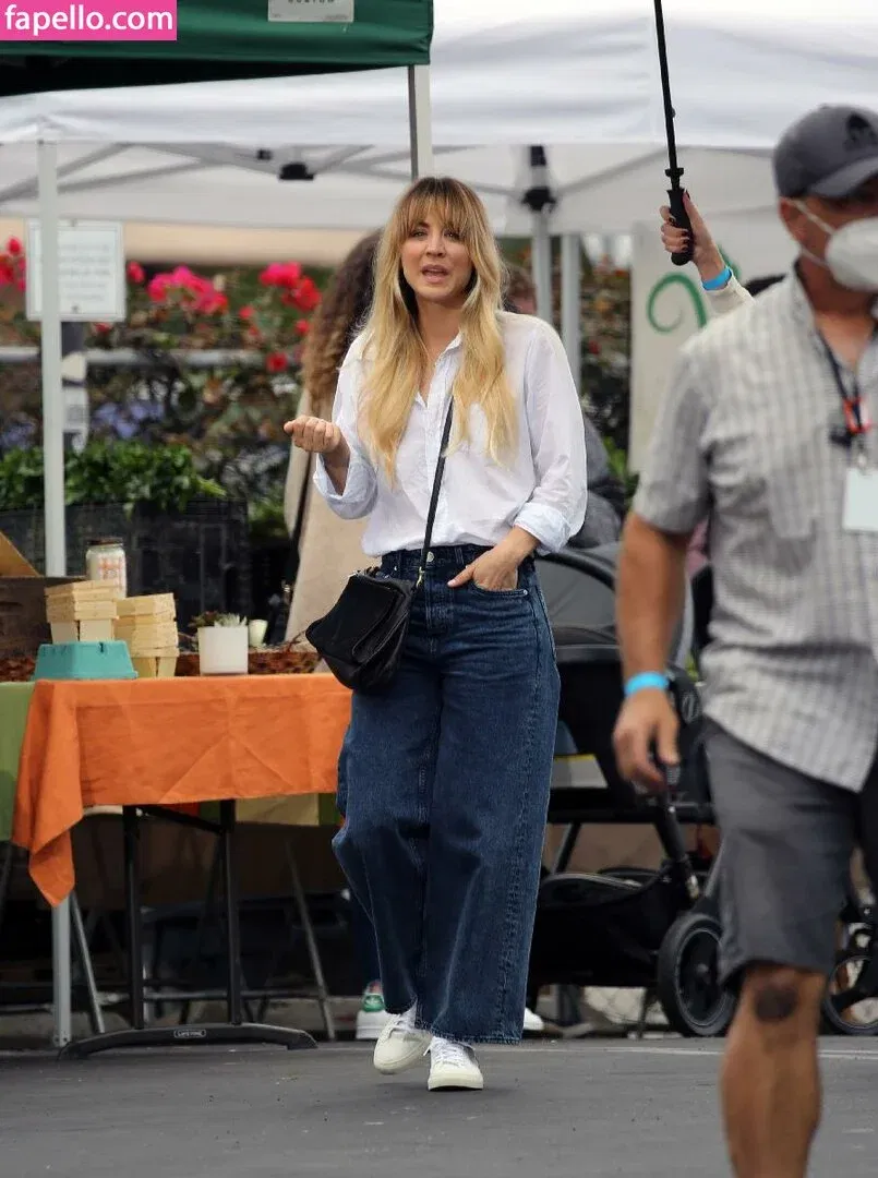 Kaley Cuoco Onlyfans Photo Gallery 