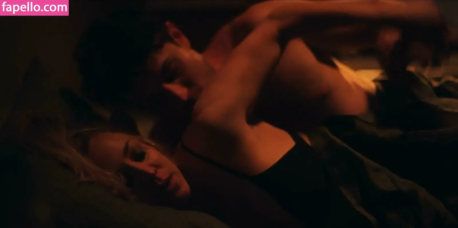 Kaley Cuoco Onlyfans Photo Gallery 