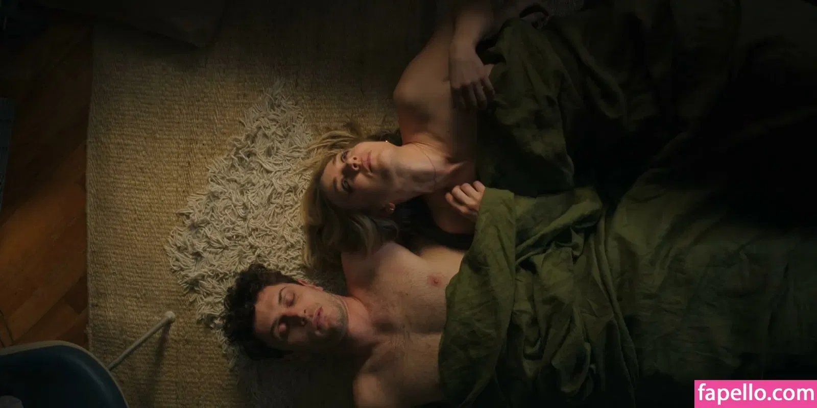 Kaley Cuoco Onlyfans Photo Gallery 