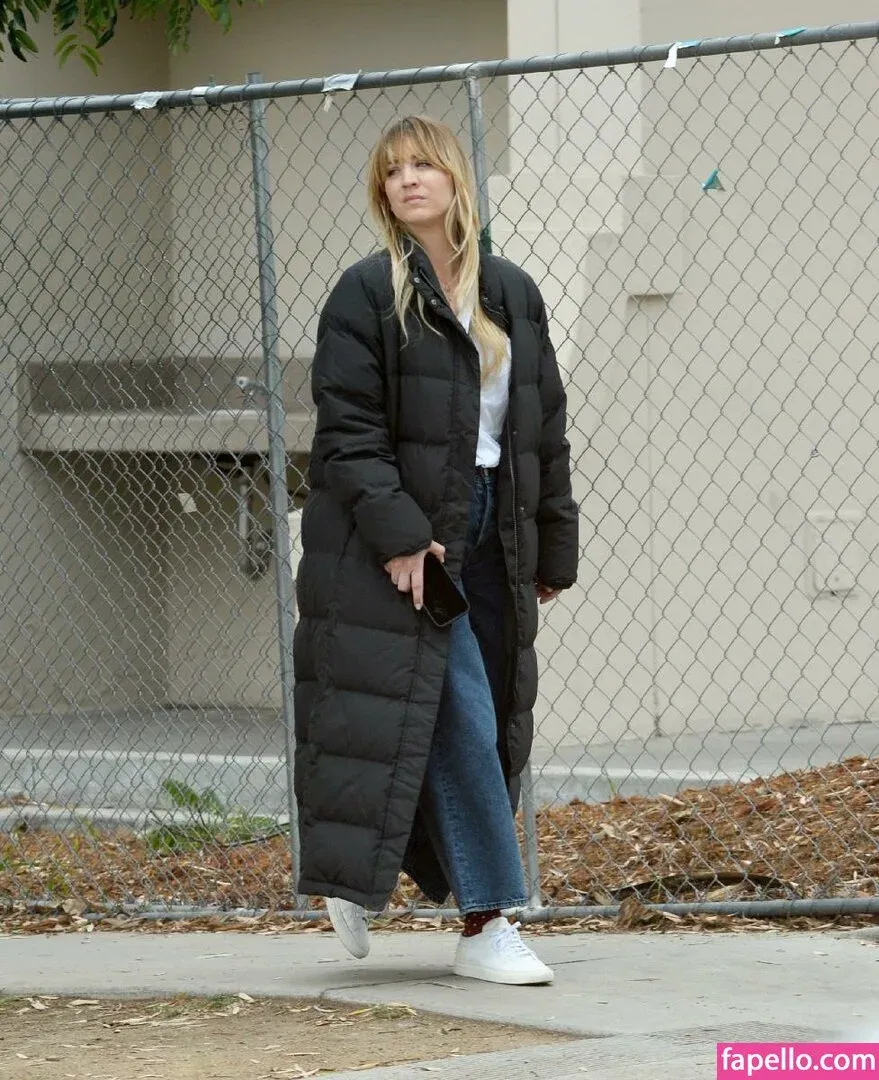 Kaley Cuoco Onlyfans Photo Gallery 