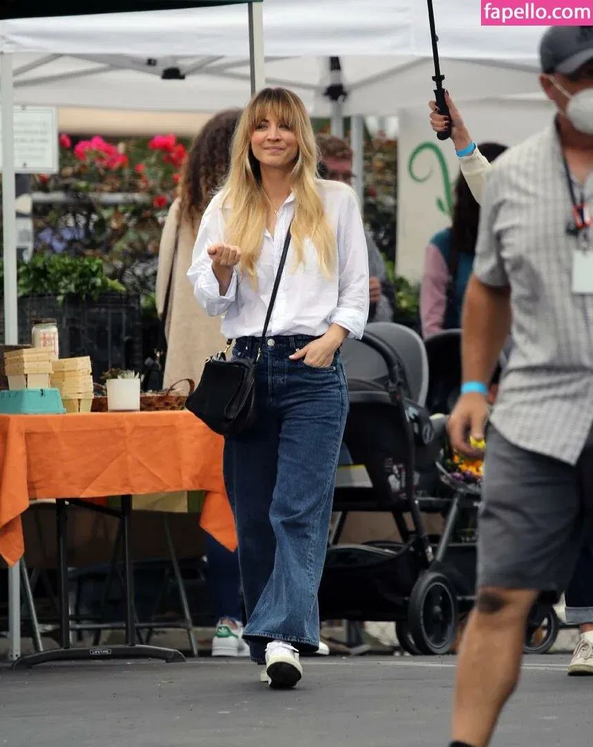 Kaley Cuoco Onlyfans Photo Gallery 