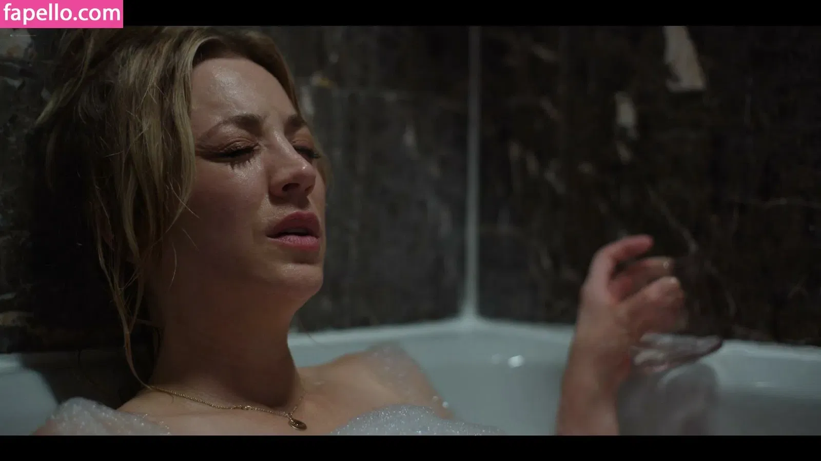 Kaley Cuoco Onlyfans Photo Gallery 