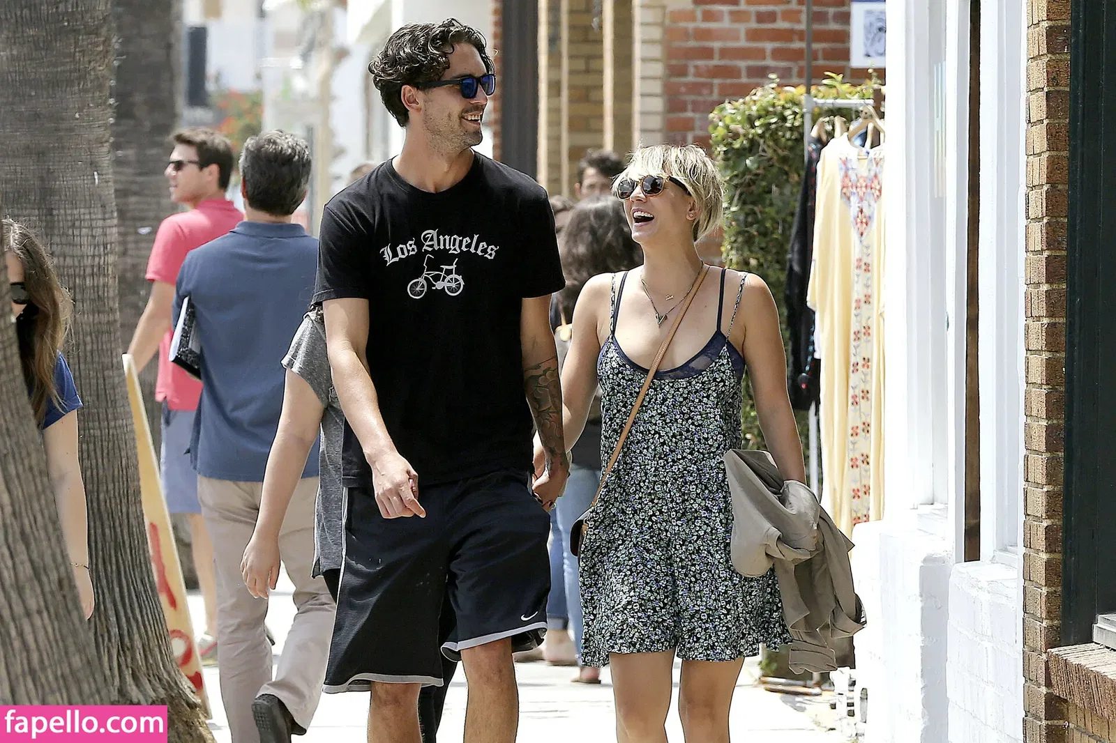 Kaley Cuoco Onlyfans Photo Gallery 