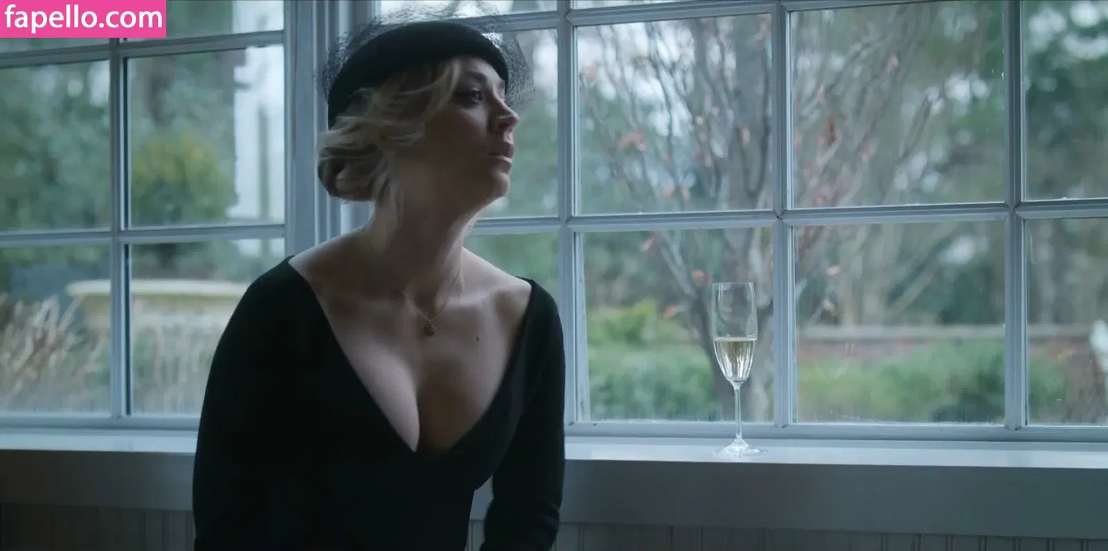 Kaley Cuoco Onlyfans Photo Gallery 